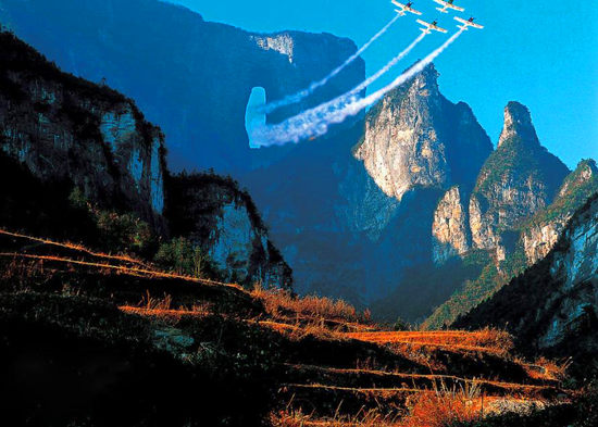 【純玩拼團(tuán)全景游10】張家界、天子山、袁家界、寶峰湖、天門(mén)山五日四晚游